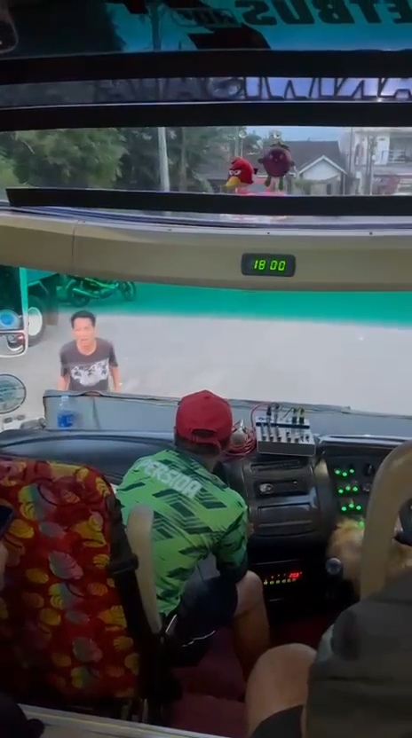 Insiden Pelemparan Bus Persida, Manajemen Resmi Ajukan Pemindahan Venue