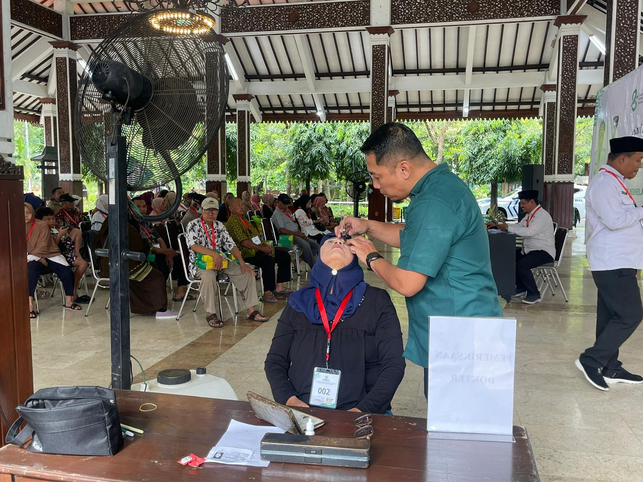 RSI Siti Hajar Sidoarjo Gelar Skrining Mata untuk Kaum Duafa