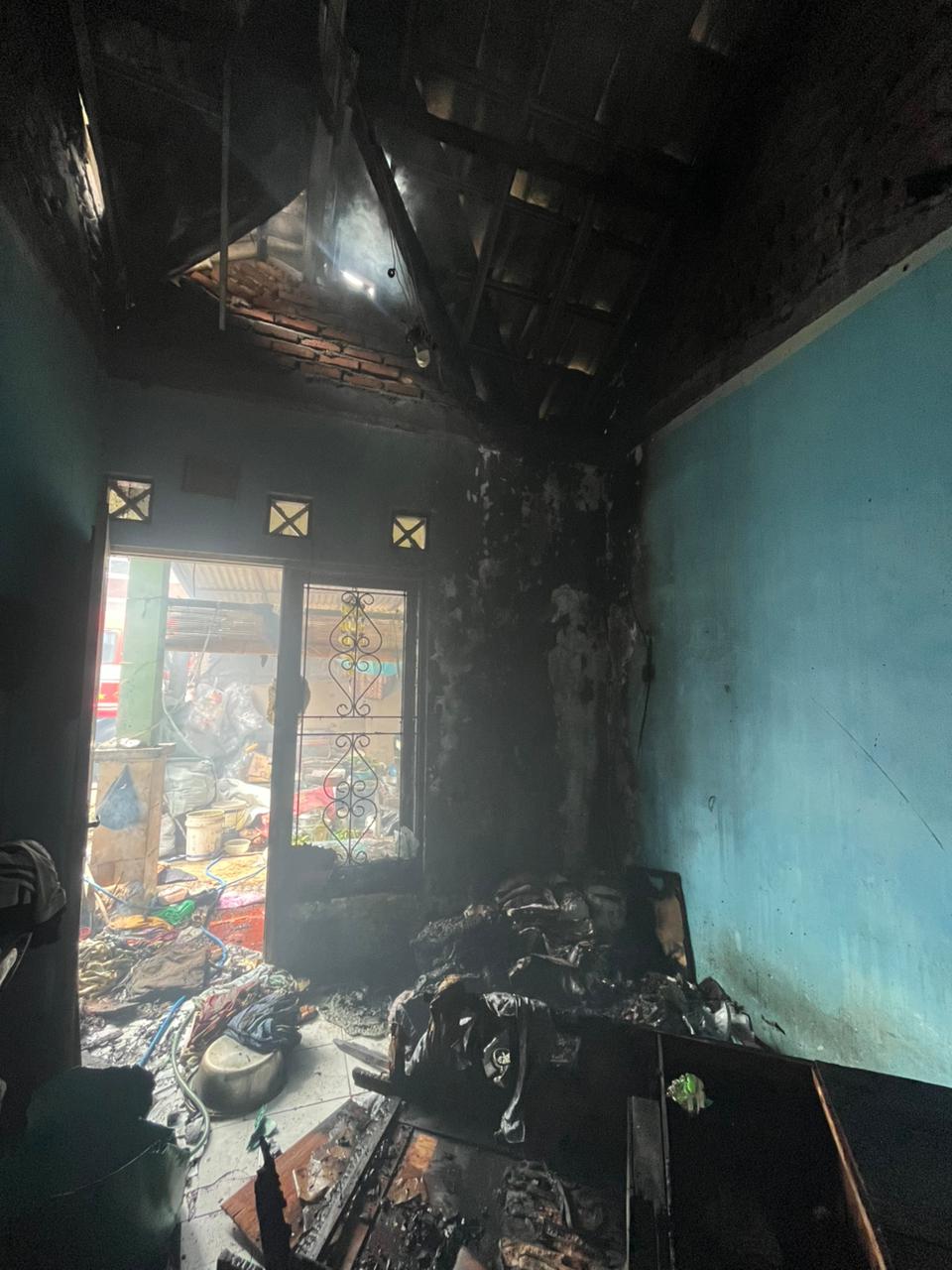Satu Rumah di Buduran Hangus Dilahap Api, Diduga Akibat Korsleting Listrik