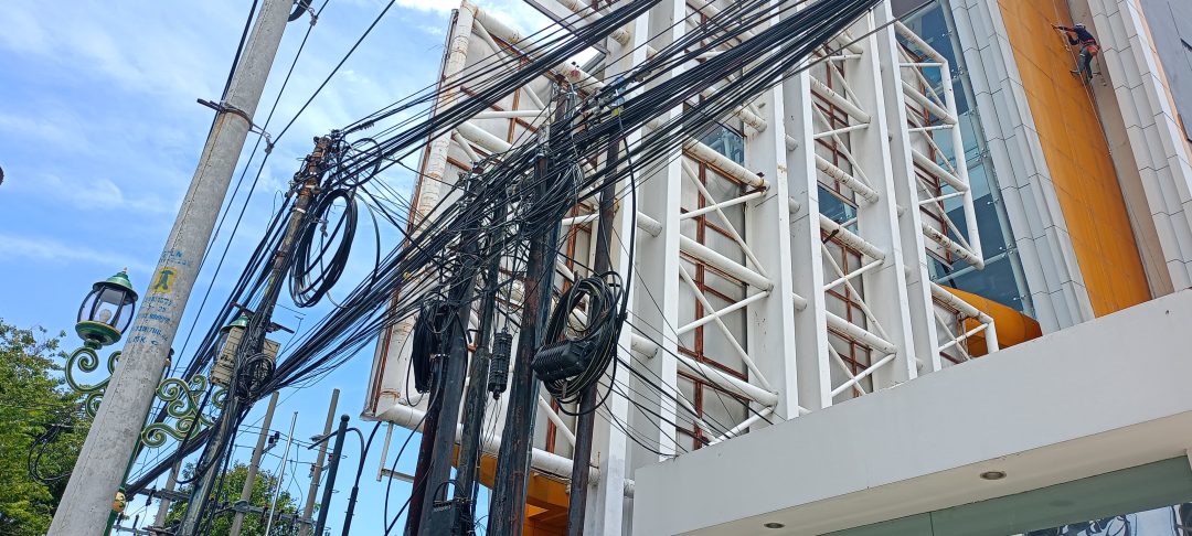 Sidoarjo Tata Kabel Udara, PU BMSDA Terapkan Sistem Bawah Tanah Bertahap